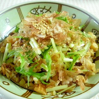 お夜食に！雑穀ごはんとちくわの水菜おかかチャーハン